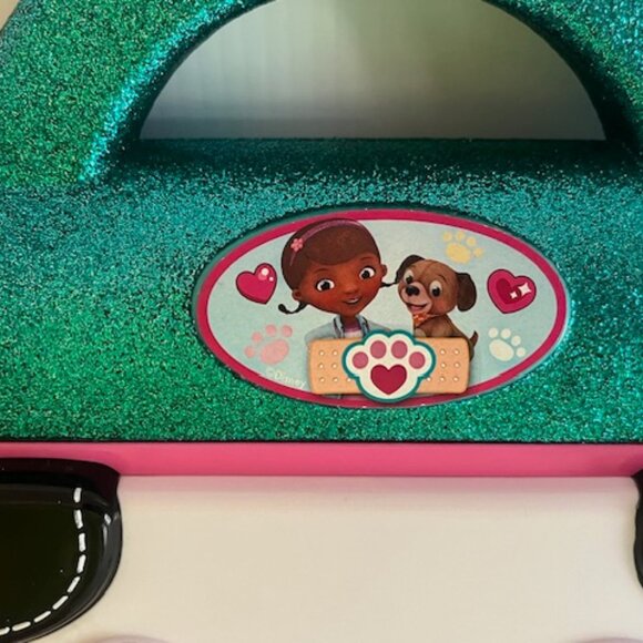Disney Doc McStuffins Pet Rescue Doctor's Bag Set - Picture 5 of 5